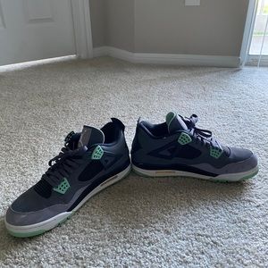 Jordan Retro 4 green glow